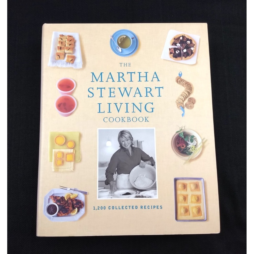 Martha Stewart Living Cookbook w/ Dust Jacket 1st Edition 1st Print NOS 2000 OOP